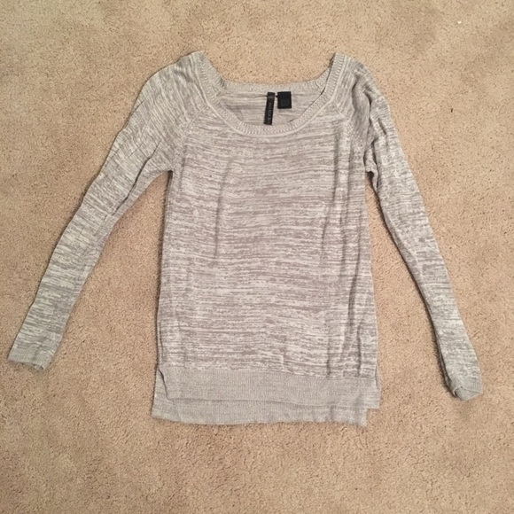 Full Tilt Tops - 💃🏼5 items for $25- full tilt grey sweater